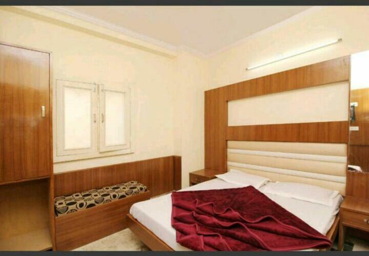 Silver Palace Hotel Нью-Дели Экстерьер фото